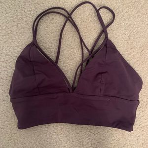 Lululemon sports bra